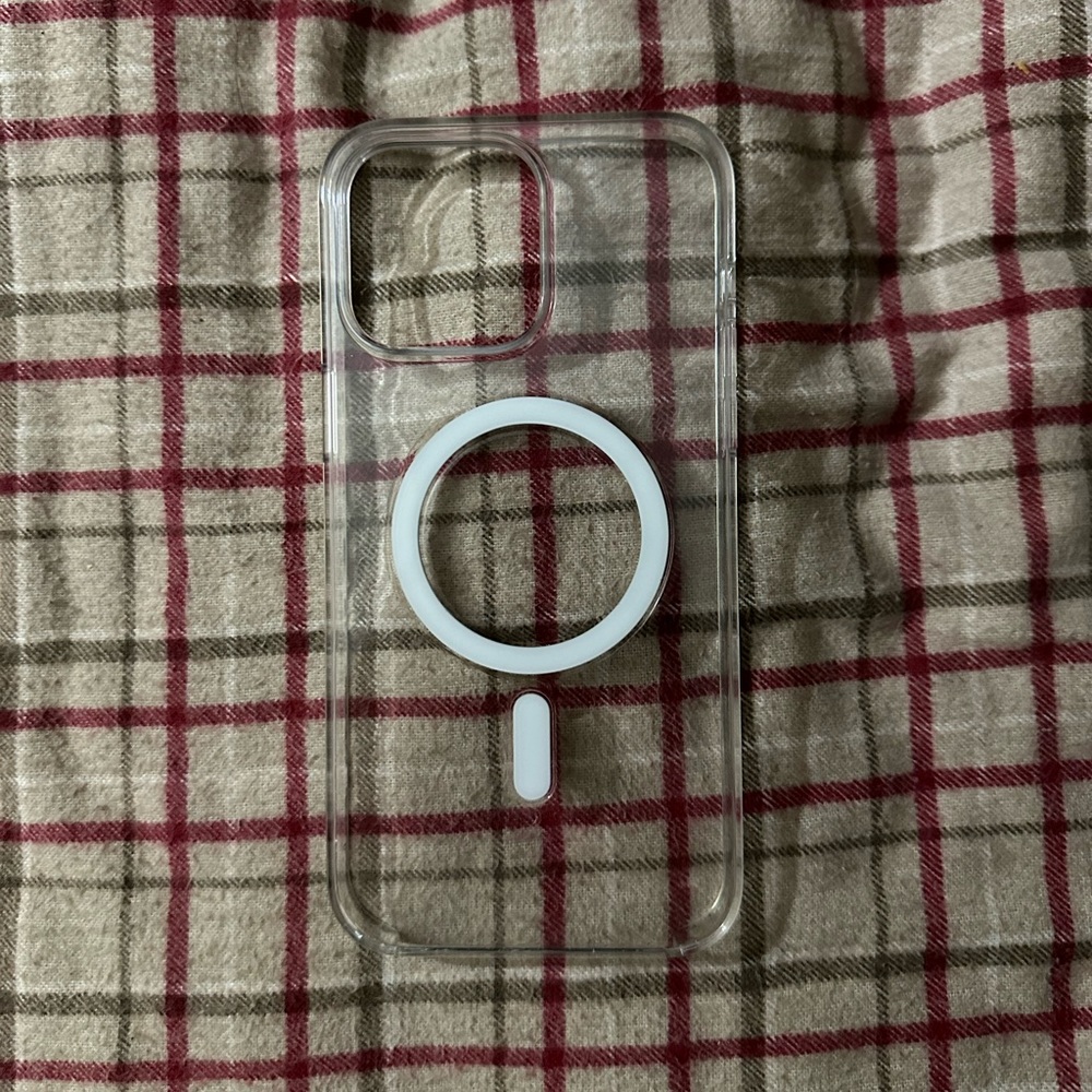 Clear Apple MagSafe Case for iPhone 14 Pro Max